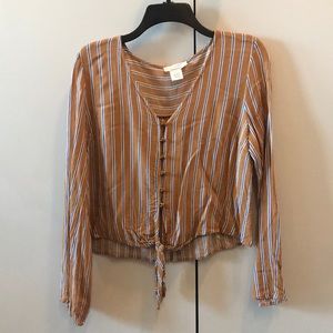Women’s long sleeve button up
